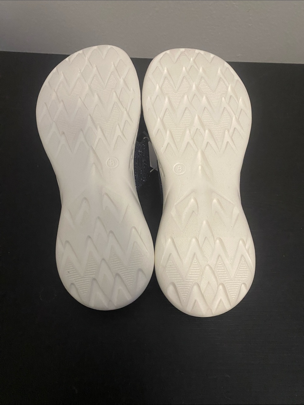 Sandals - Picture 7 of 8